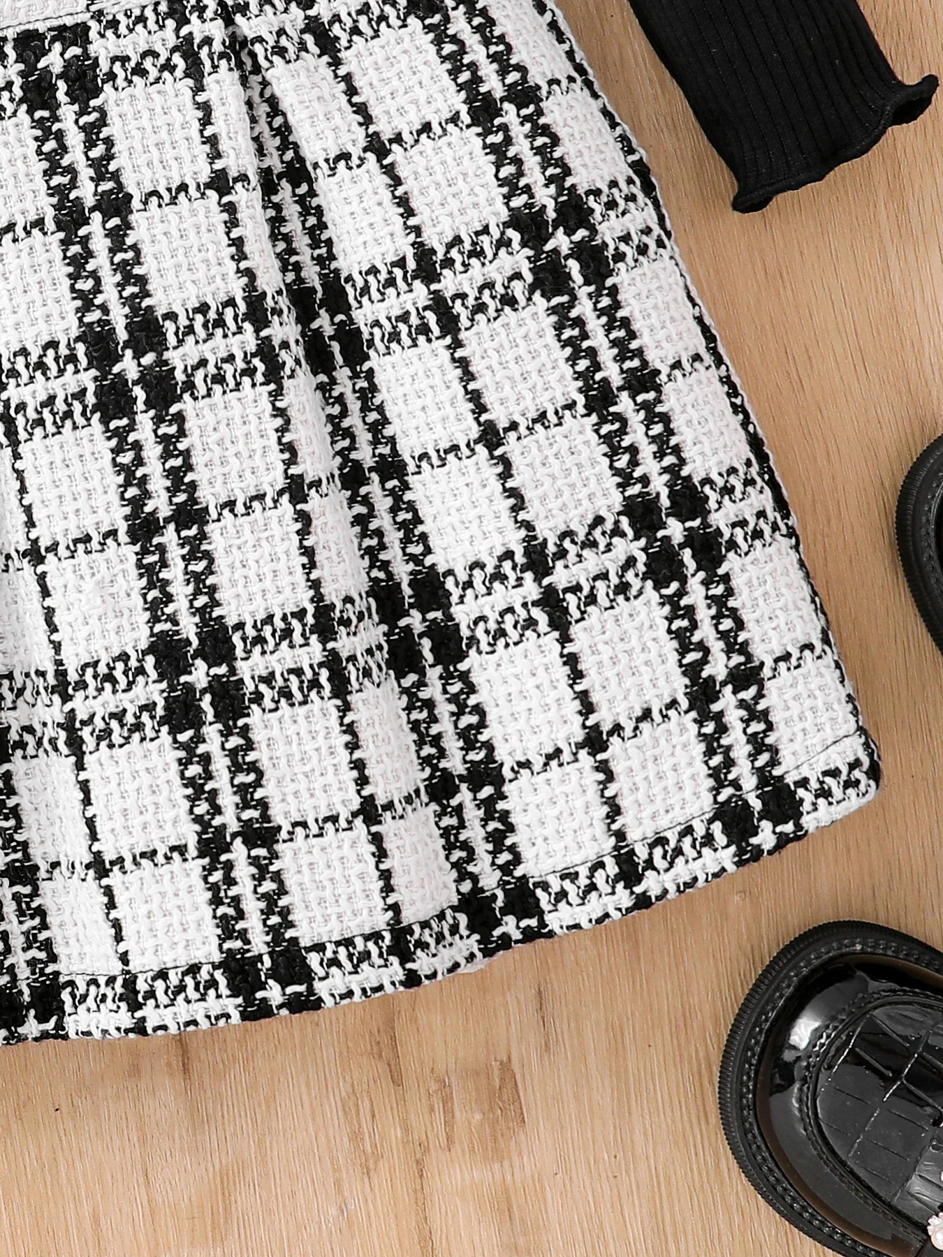 Children's clothing, girls' autumn fashion dress 2-piece set, black high neck knitted long sleeved+white checkered skirt