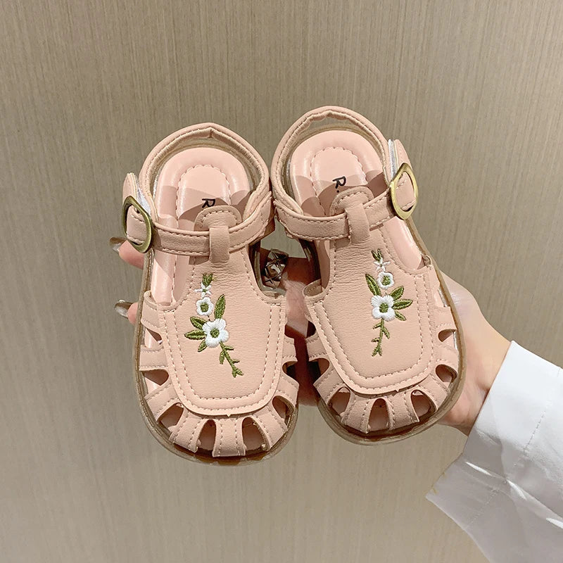 Toddler Girl's Sandals Flower Cut-outs Beige Brown Lovely Children Sliders Summer 21-30 Beautiful Breathable Non-slip Kids Shoes