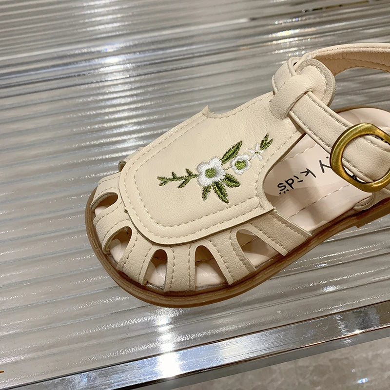 Toddler Girl's Sandals Flower Cut-outs Beige Brown Lovely Children Sliders Summer 21-30 Beautiful Breathable Non-slip Kids Shoes