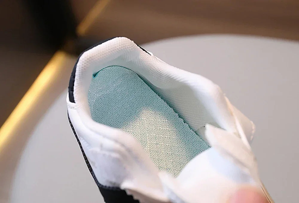2025 Spring Kids Barefoot Shoes Children Walking Flats Boys Girls Fashon Sneakers Soft-soled Toddler Little Kids Tennis Shoes