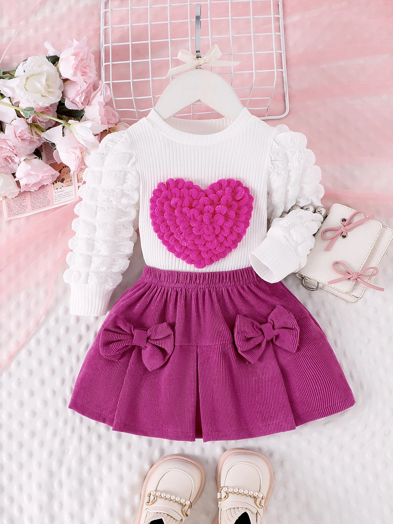 2PCS  Autumn New Style For Girls 1-3 Years Old, Comfortable And Sweet Bubble Sleeve Love Badge Top + Short Skirt Set
