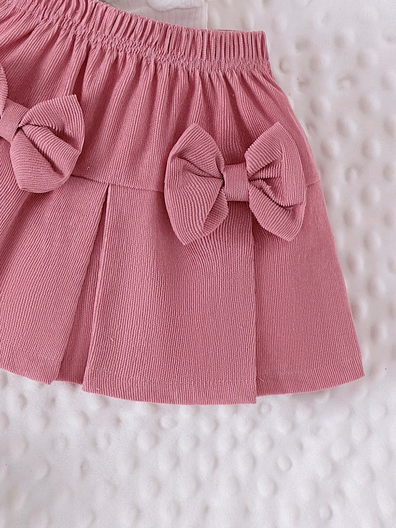 2PCS  Autumn New Style For Girls 1-3 Years Old, Comfortable And Sweet Bubble Sleeve Love Badge Top + Short Skirt Set