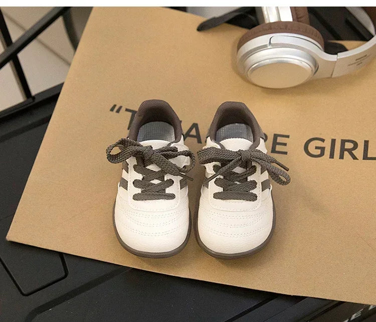 Kids Running Shoes Toes Capped Anti-kicked 2025 New Fashion Boys Girls Casual Shoes Striped Trendy Children Sports Shoe Non-slip