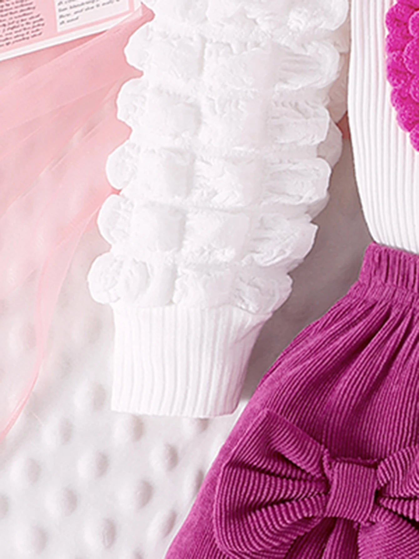 2PCS  Autumn New Style For Girls 1-3 Years Old, Comfortable And Sweet Bubble Sleeve Love Badge Top + Short Skirt Set