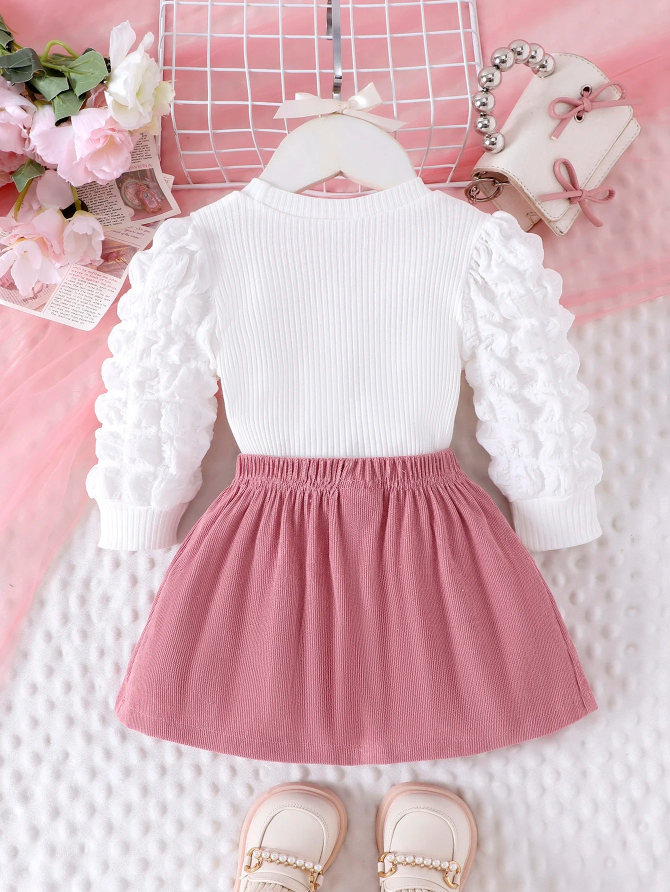 2PCS  Autumn New Style For Girls 1-3 Years Old, Comfortable And Sweet Bubble Sleeve Love Badge Top + Short Skirt Set