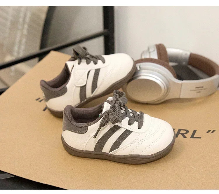 Kids Running Shoes Toes Capped Anti-kicked 2025 New Fashion Boys Girls Casual Shoes Striped Trendy Children Sports Shoe Non-slip